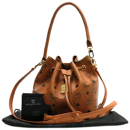 ������  �����