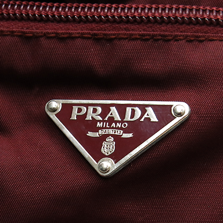 Prada(�����) TESSUTO �к긯 ���� �ﰢ�ΰ� ũ�ν��� �̹���3 - ���̺��� �߰���ǰ