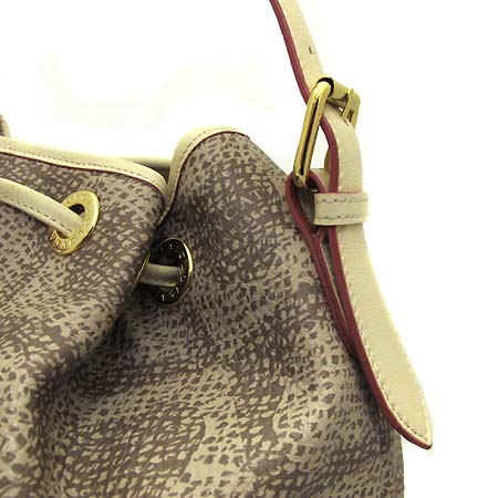 LOVCAT(����Ĺ) LDFNB001IV ���� �ΰ���� PVC ������ ���� Ʈ���� ������ ����� �̹���4 - ���̺��� �߰���ǰ