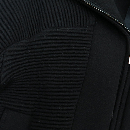 Gareth Pugh by 10 CORSO COMO(������ ǻ) ���� ���� �̹���5 - ���̺��� �߰���ǰ