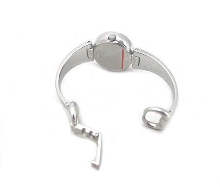 Gucci(����) YA134504 GUCCISSIMA(�����) �ڰ��� ��ƿ ������ �ð� [�д����] �̹���4 - ���̺��� �߰���ǰ