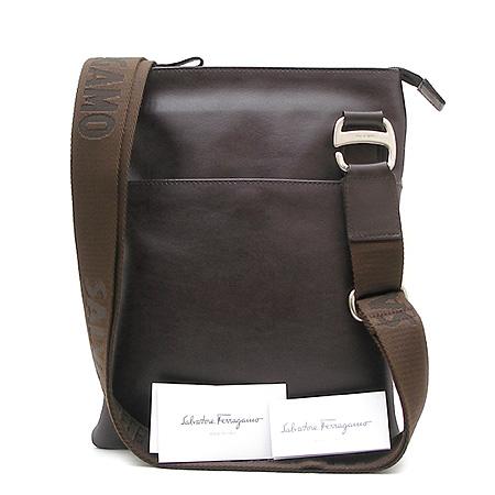 Ferragamo(��󰡸�) 24-8914 ���� ��ġ�� �ΰ� ũ�ν��� �̹���2 - ���̺��� �߰���ǰ