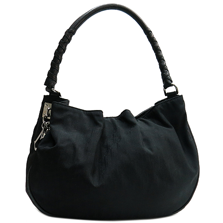 ���  �����