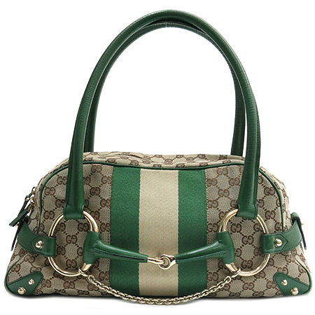 ����  �����