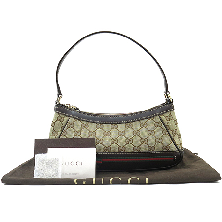 ����  �����