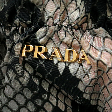 Prada(�����) TESSUTO NAPPA ���� �к긯 ������ũ���� ����ΰ� 2WAY �̹���3 - ���̺��� �߰���ǰ