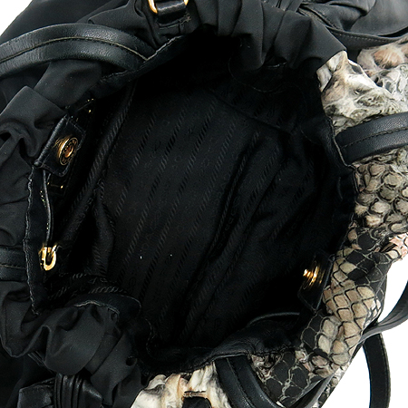 Prada(�����) TESSUTO NAPPA ���� �к긯 ������ũ���� ����ΰ� 2WAY �̹���5 - ���̺��� �߰���ǰ