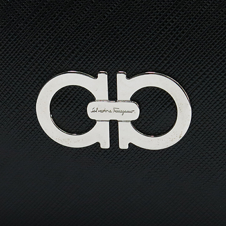 Ferragamo(��󰡸�) 21 7813 ��ġ�� �ǹ� ��Ż �ΰ� ���� ���ǾƳ� ���� ��Ʈ�� �̹���4 - ���̺��� �߰���ǰ