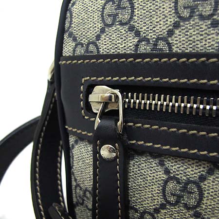 Gucci(����) 201447 GG�ΰ� PVC ���� ���� Ʈ���� ���� �̴� ũ�ν��� [��õ ������] �̹���3 - ���̺��� �߰���ǰ