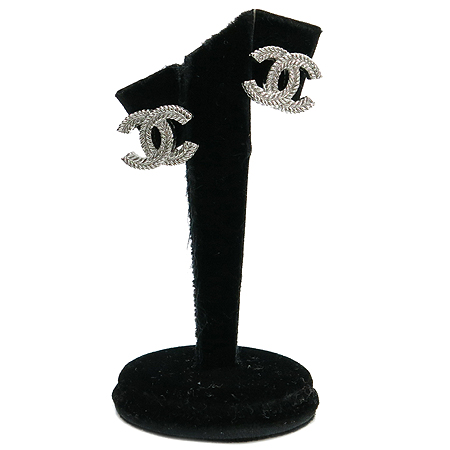 ����  �Ͱ���