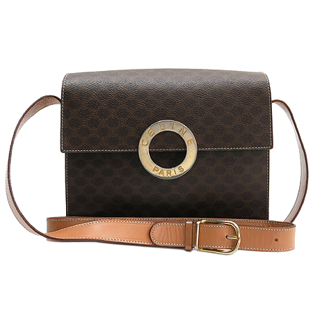 ������  �����