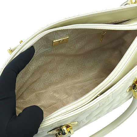 Metrocity(��Ʈ�ν�Ƽ) ���̺��� ���� ���� �ΰ� �׽���� ��Ʈ�� �̹���6 - ���̺��� �߰���ǰ