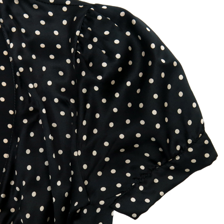 Blumarine(���縶��) ��Ʈ���� ��ũ ���ǽ� (�㸮��set) �̹���4 - ���̺��� �߰���ǰ