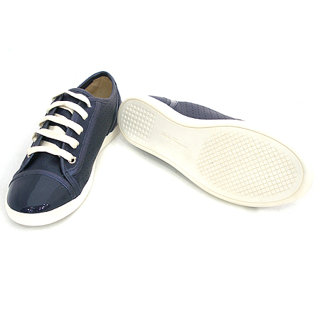 Ferragamo(��󰡸�) SOHO 1 0534842 ���� ���� ���̴�Ʈ Ʈ���� ����Ŀ�� [��ġ��] �̹���3 - ���̺��� �߰���ǰ