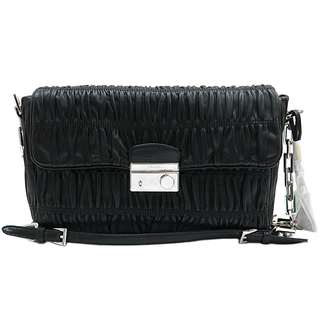 Prada(�����) BT0915 NAPPA (����) GAUFRE (������) NERO �÷� ���� ü�� ����� �̹���2 - ���̺��� �߰���ǰ