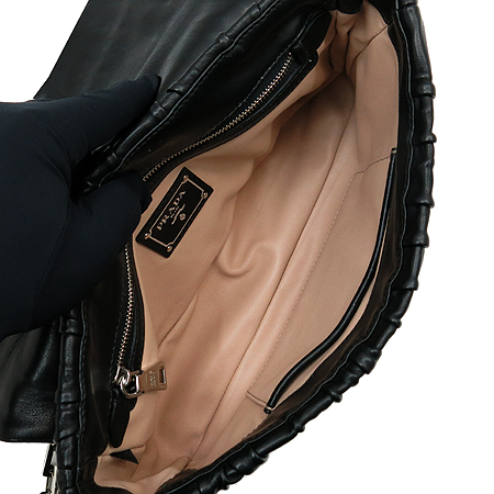 Prada(�����) BT0915 NAPPA (����) GAUFRE (������) NERO �÷� ���� ü�� ����� �̹���6 - ���̺��� �߰���ǰ