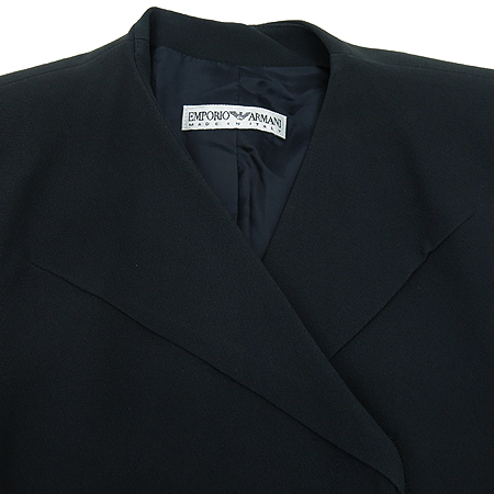 Emporio Armani(�������� �Ƹ�����) ���� �׷����÷� ���� �̹���2 - ���̺��� �߰���ǰ