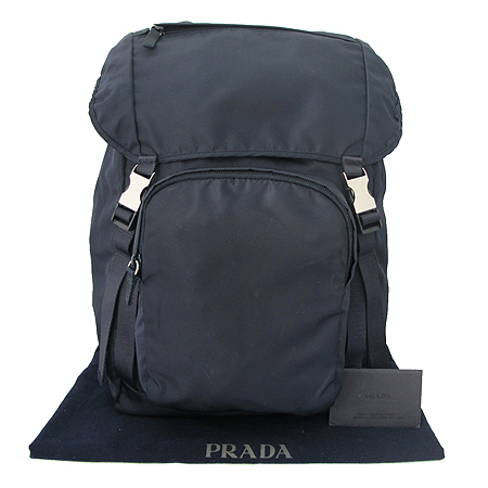 �����  ����