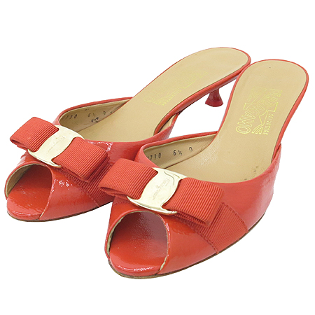 Ferragamo(��󰡸�) ������ ���̴�Ʈ ���� �ٶ� ��� ������ ���� �̹���3 - ���̺��� �߰���ǰ