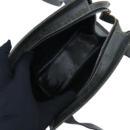 Ferragamo(��󰡸�) E 21 2709 �׸� �÷� ũ�ν��� �̹���5 - ���̺��� �߰���ǰ