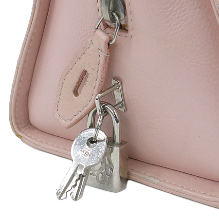 Dior(ũ����î���) VEA44594 ��� ���� ��Ʈ�� �̹���5 - ���̺��� �߰���ǰ