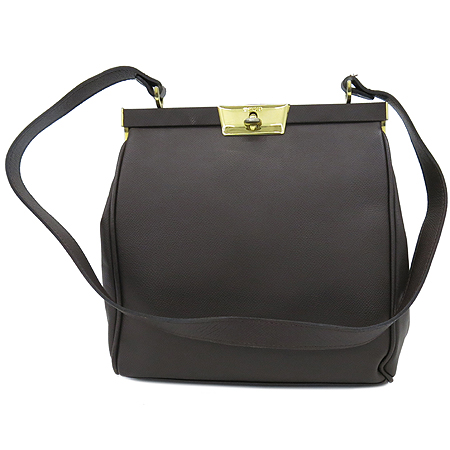 ������  �����