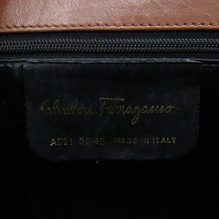 Ferragamo(��󰡸�) AD 21 3045 ���� ���� ���� ü�� ũ�ν��� �̹���4 - ���̺��� �߰���ǰ