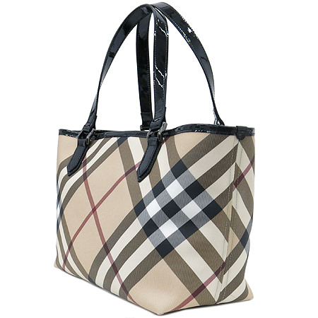 Burberry(������) 3489044 ��Ű �� ���üũ ���� ����� + ���� �Ŀ�ġ [��������] �̹���3 - ���̺��� �߰���ǰ