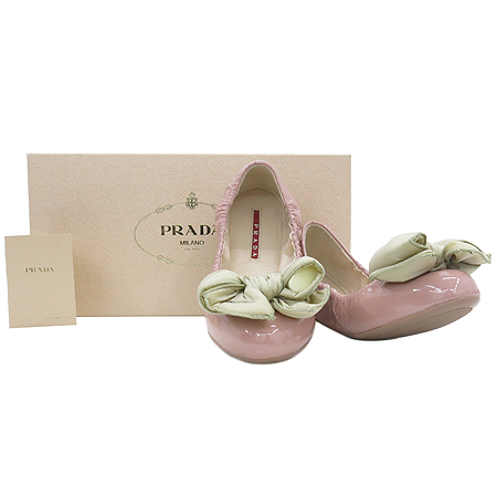 �����  ����