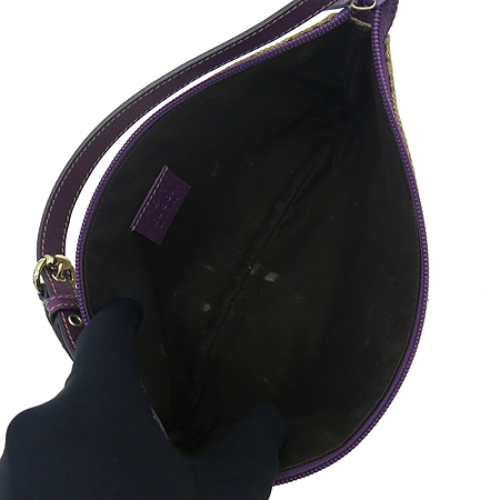 Gucci(����) 190393 GG�ΰ� �ڰ��� ���̺������� �Ŀ�ġ ����� �̹���5 - ���̺��� �߰���ǰ