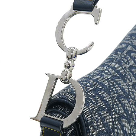 Dior(ũ����î���) �ΰ� �ڰ��� ���� ����� �̹���4 - ���̺��� �߰���ǰ