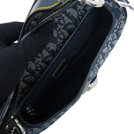 Dior(ũ����î���) �ΰ� �ڰ��� ���� ����� �̹���6 - ���̺��� �߰���ǰ