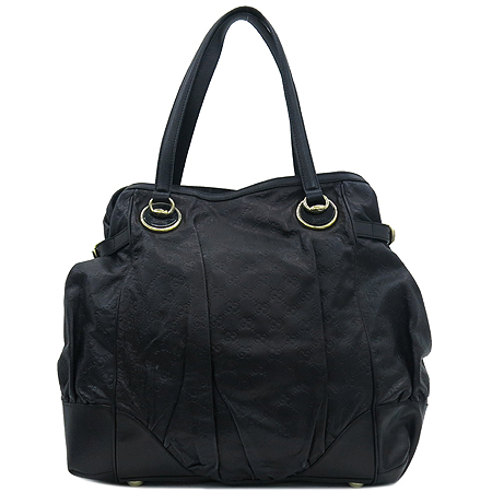 ����  �����