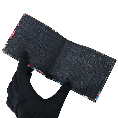 Prada(�����) �ö�� ������ ���ǾƳ� ������ [�б�������] �̹���3 - ���̺��� �߰���ǰ