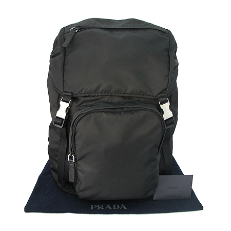 �����  ����