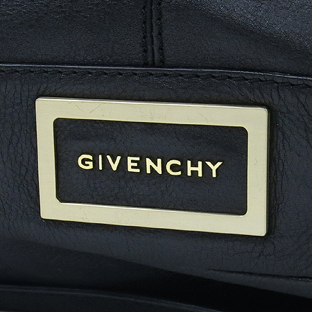 GIVENCHY(�����) �簢 �̴ϼ� ��� ���� ���� 2WAY [�б�������] �̹���5 - ���̺��� �߰���ǰ