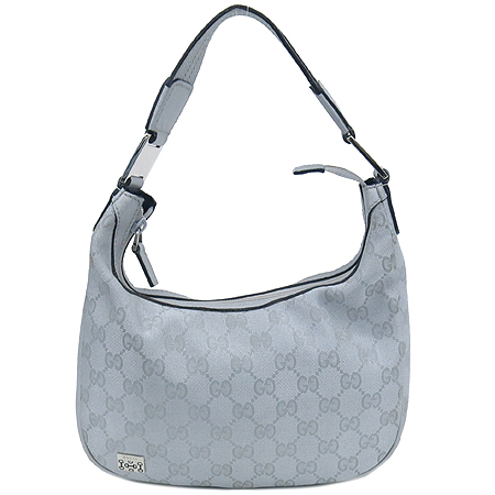 ����  �����