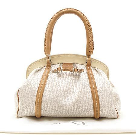 Dior(ũ����î���) �ڰ��� ����� ����ΰ� ��� ��Ʈ�� �̹���2 - ���̺��� �߰���ǰ