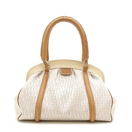 Dior(ũ����î���) �ڰ��� ����� ����ΰ� ��� ��Ʈ�� �̹���4 - ���̺��� �߰���ǰ