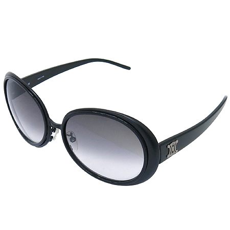 ������  ���۶�