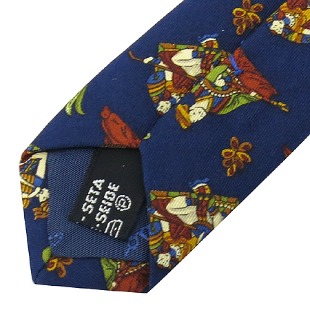 Ferragamo(��󰡸�) 100% ��ũ ��Ÿ�� �̹���5 - ���̺��� �߰���ǰ