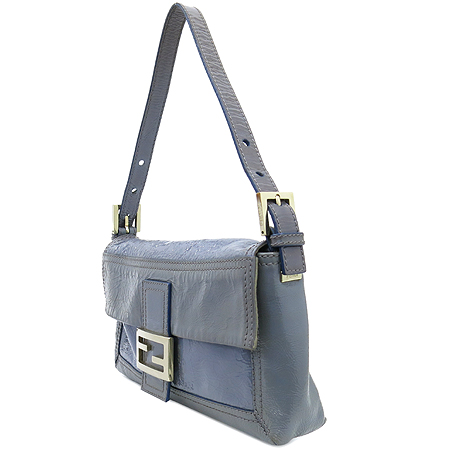 Fendi(���) ���� FF�ΰ� ���̴�Ʈ ������ ��� �� ũ�ν��� �̹���3 - ���̺��� �߰���ǰ