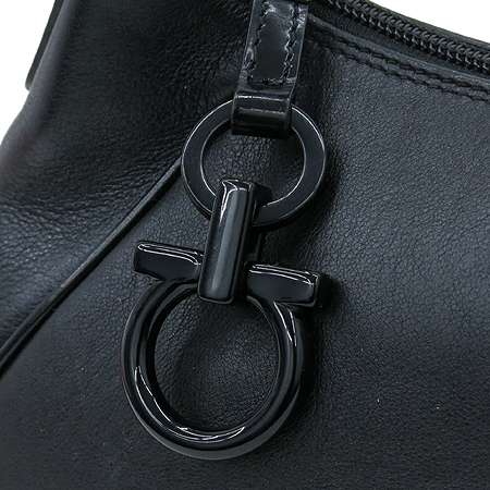 Ferragamo(��󰡸�) 21 4822 �������� �ö�ƽ ü�� ����� �̹���3 - ���̺��� �߰���ǰ