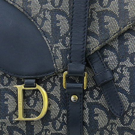 Dior(ũ����î���) �ΰ� PVC �𰡵� ����� [��������] �̹���3 - ���̺��� �߰���ǰ