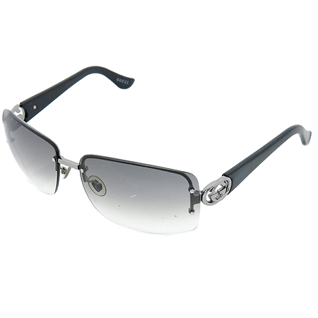 ����  ���۶�