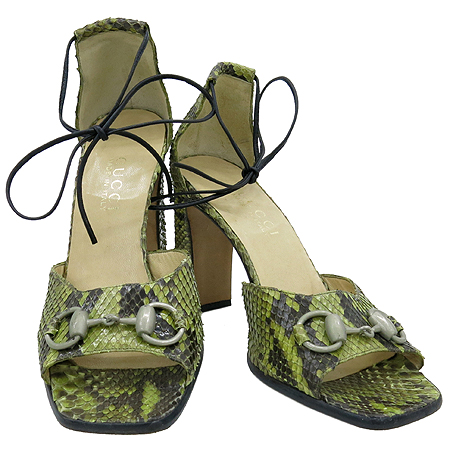 ����  ����