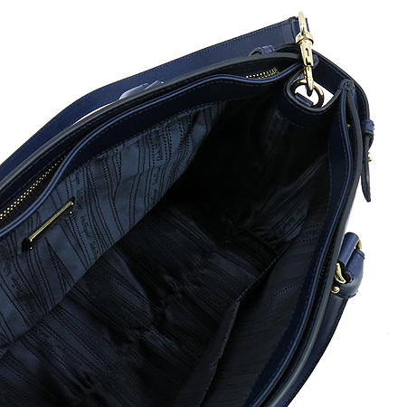 Ferragamo(��󰡸�) 21 D939 ��� ��Ż �ΰ� ���ǾƳ� ���� ��ƽ 2WAY �̹���6 - ���̺��� �߰���ǰ