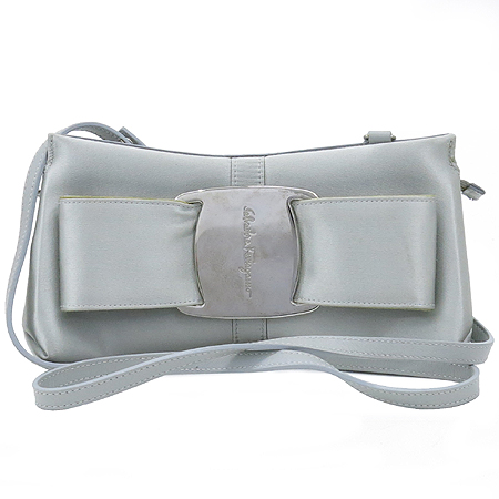 Ferragamo(��󰡸�) 22 4720 VARINA (�ٸ���) �ǹ� ��Ż �ΰ� �к긯 �̴� ũ�ν��� �̹���2 - ���̺��� �߰���ǰ