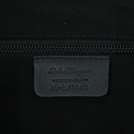 Ferragamo(��󰡸�) 21 3840 ���� ���� ��ġ�� �ΰ� ��Ʈ�� ȣ�� ����� �̹���5 - ���̺��� �߰���ǰ