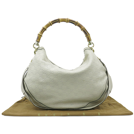 ����  �����